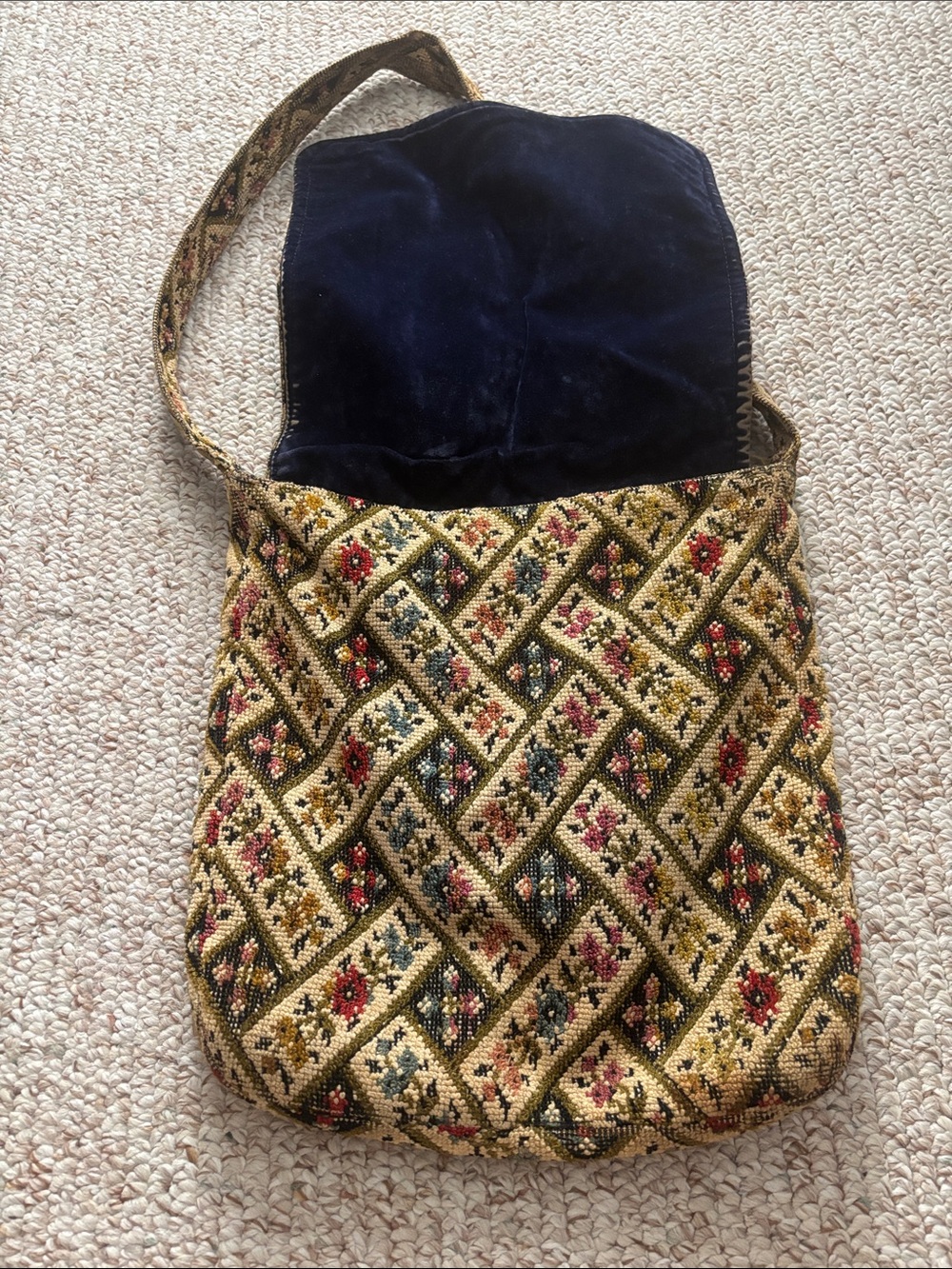 Woven Tapestry Crossbody Bag in Gold & Multicolor - Picture 3 of 7